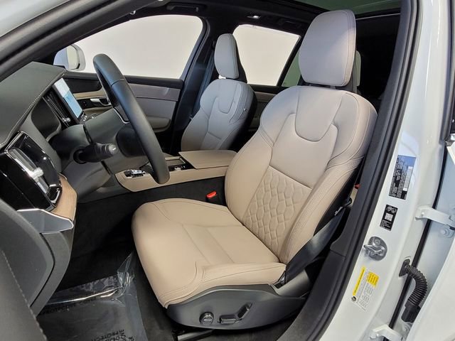 New 2026 Volvo XC90 B6 Plus w/ Protection Package Premier AWD/4WD image 7