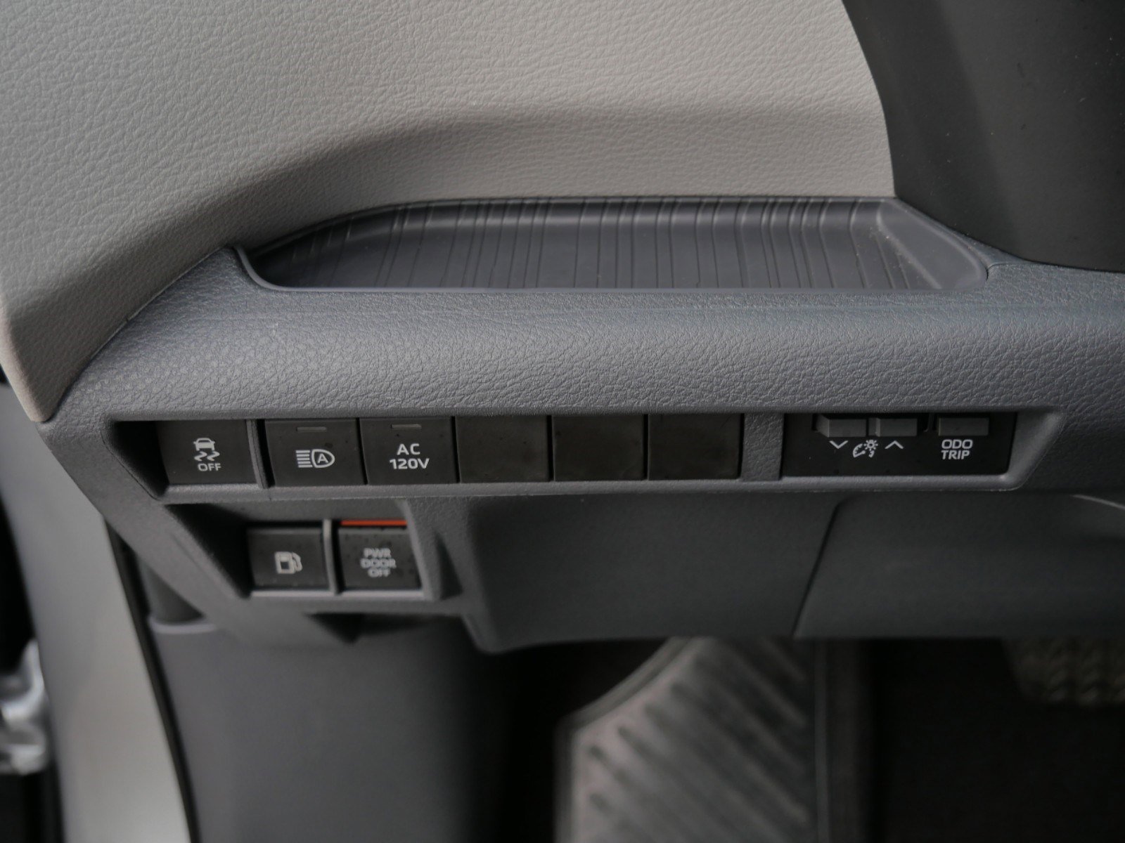 New 2023 Toyota Sienna Limited image 25