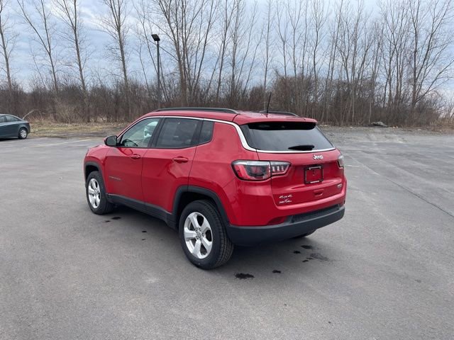 Used 2019 Jeep Compass Latitude w/ Popular Equipment Group image 11