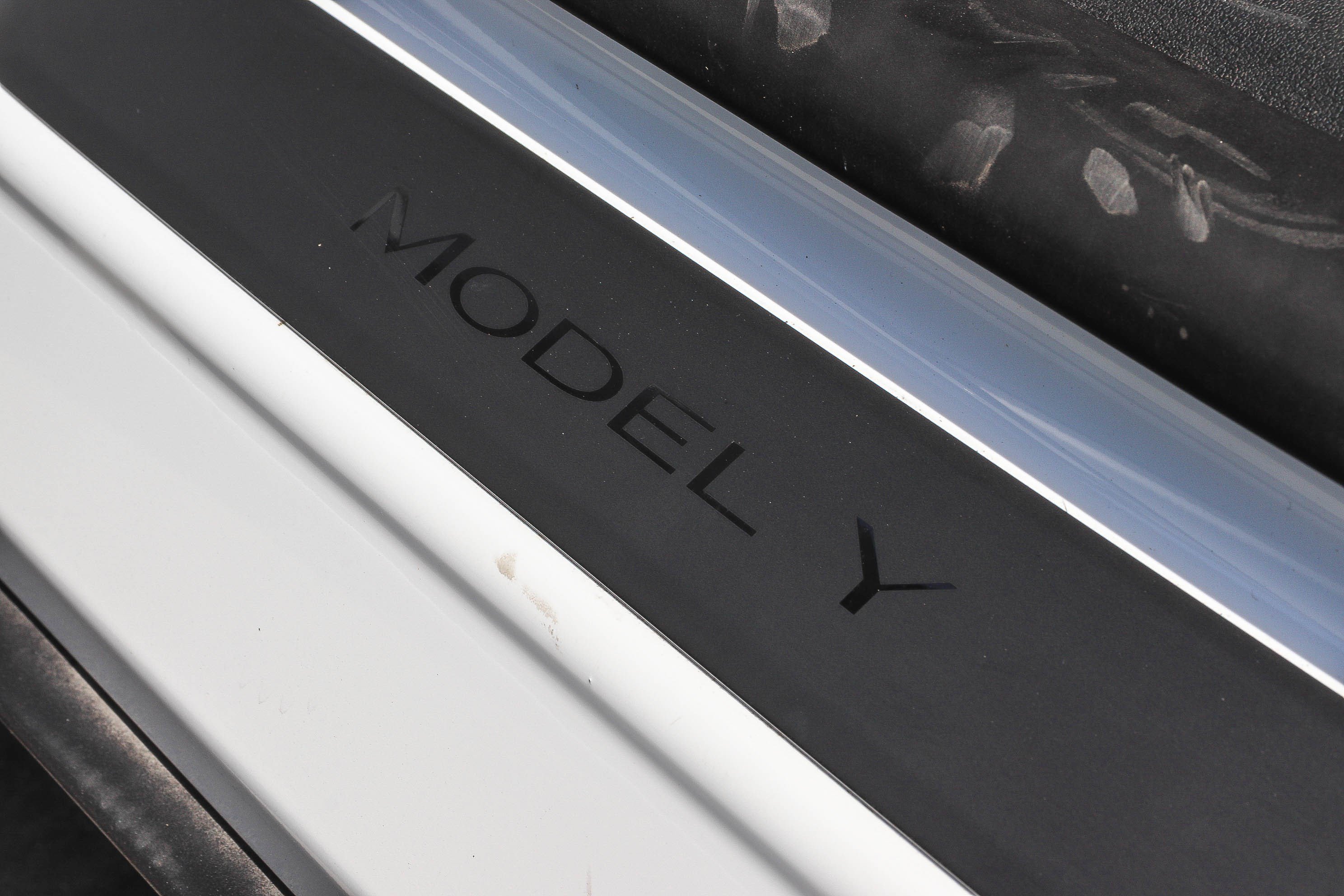 Used 2023 Tesla Model Y Performance AWD/4WD image 29