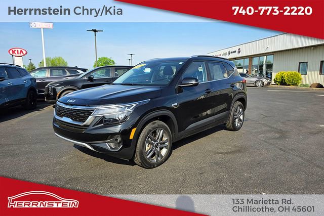 Used 2023 Kia Seltos S w/ Navigation Package AWD/4WD image 3