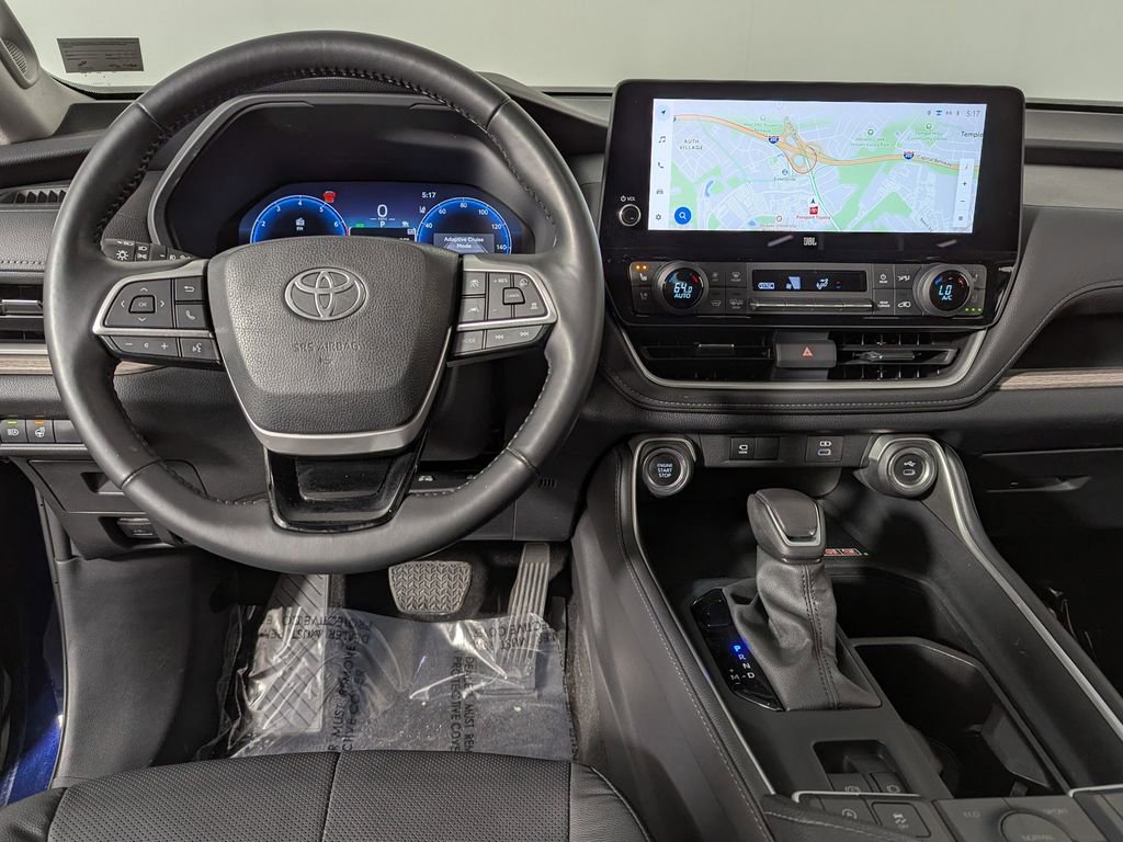 Used 2024 Toyota Grand Highlander Limited image 20