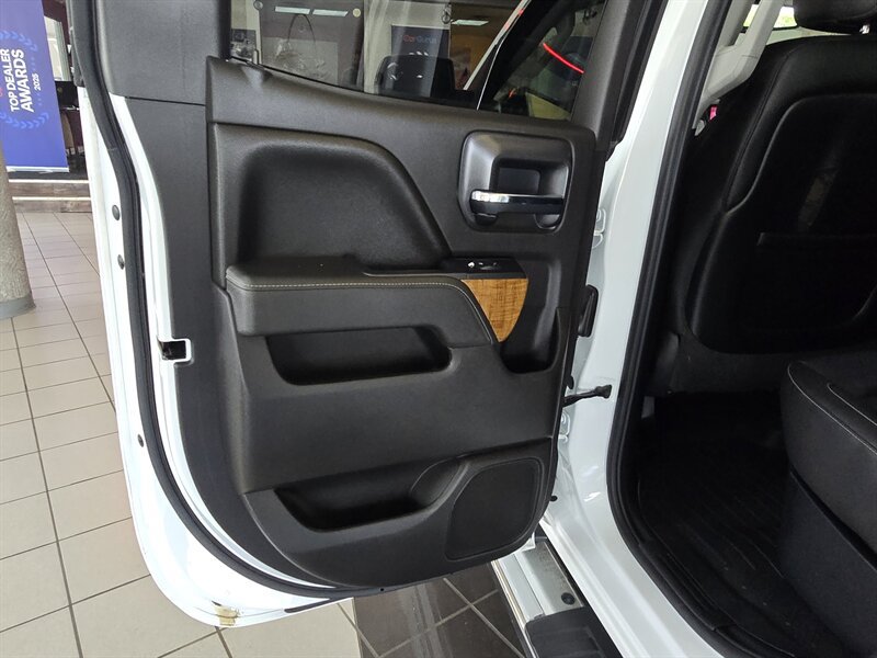 Used 2014 GMC Sierra 1500 SLT w/ Suspension Package, Off-Road AWD/4WD image 10