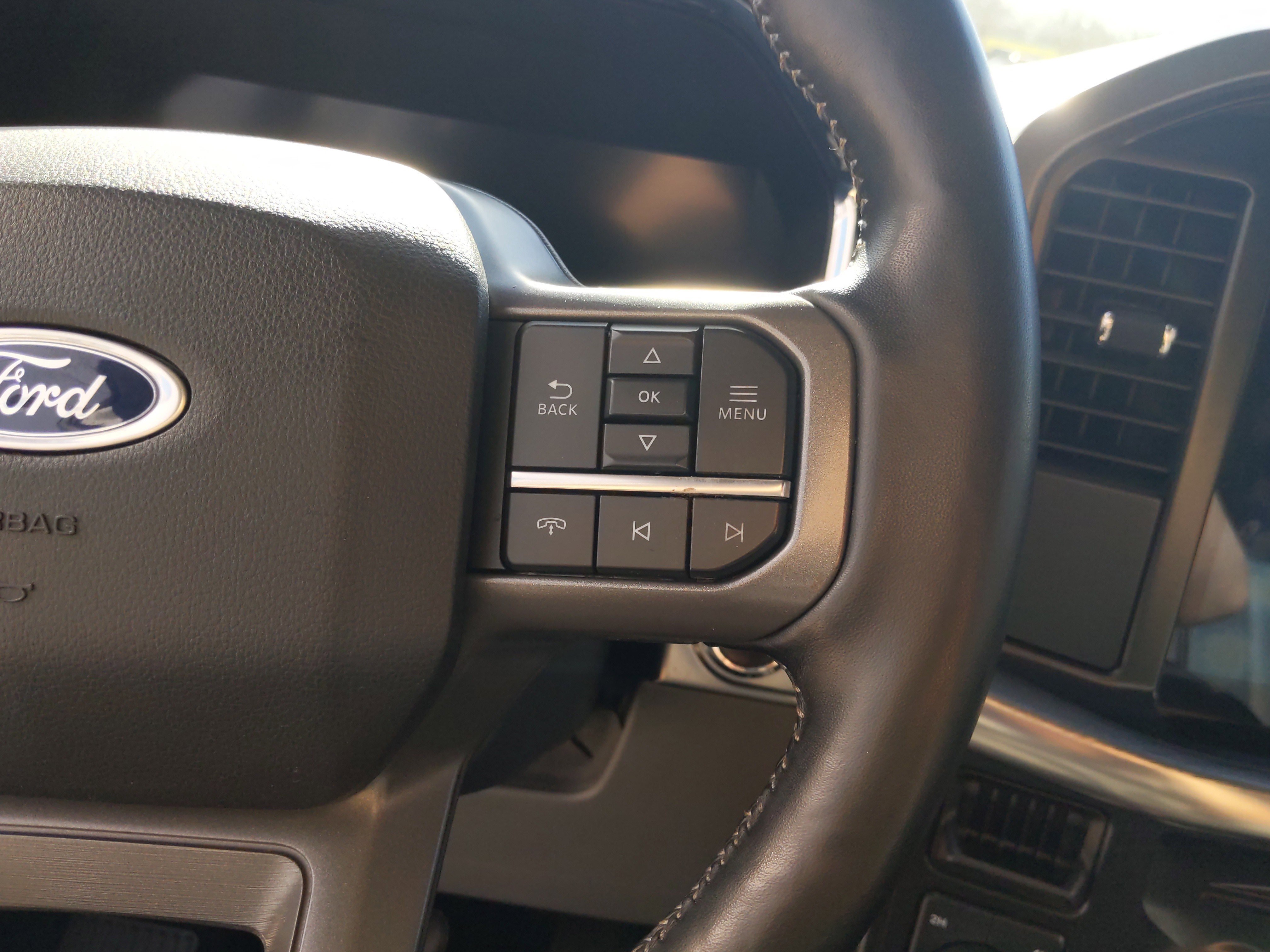 Used 2021 Ford F150 Lariat w/ Equipment Group 502A High image 17