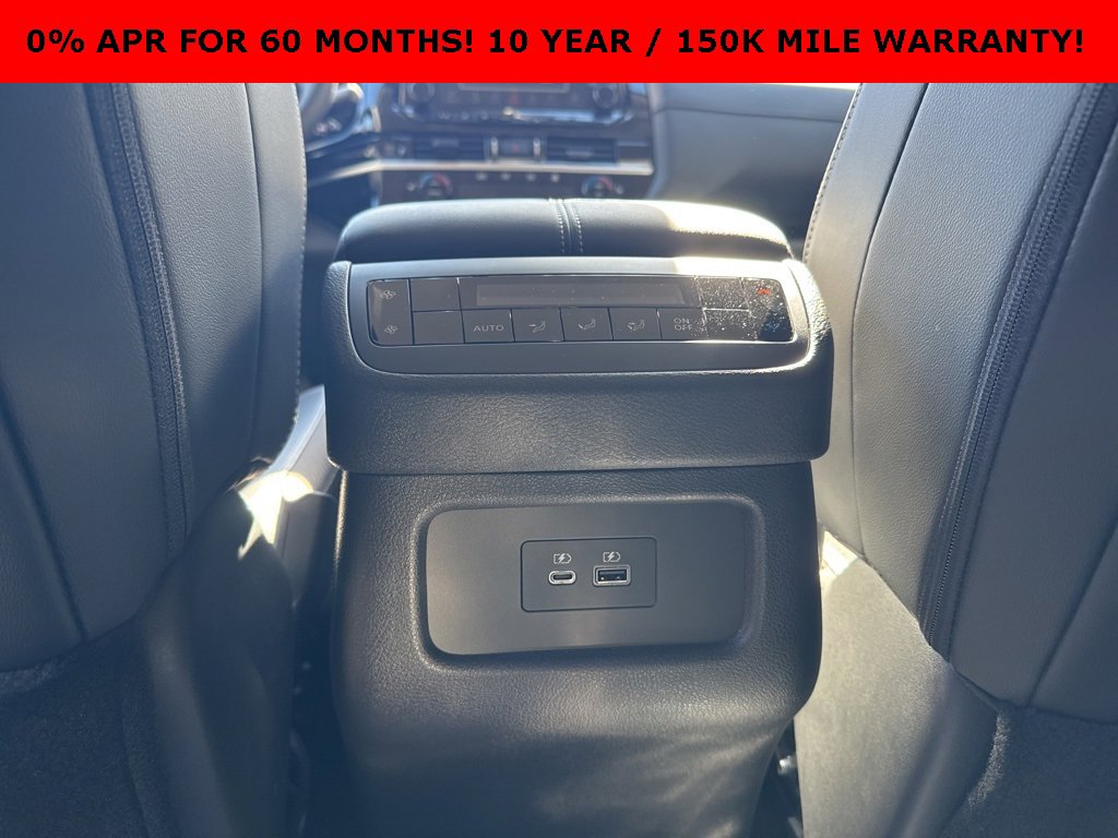 New 2025 Nissan Pathfinder SL w/ Black Appearance Package image 26