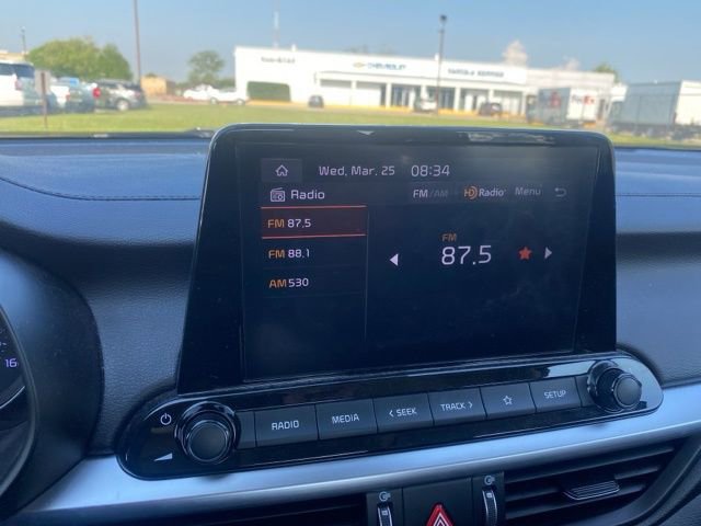 Used 2023 Kia Forte LXS image 22