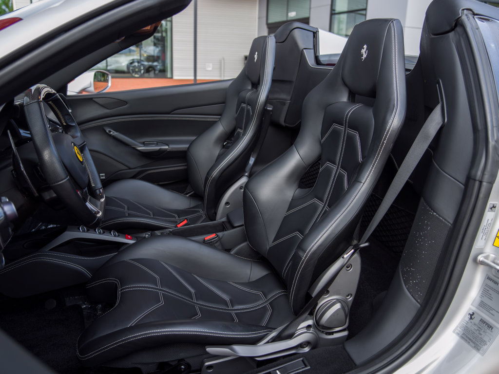 Used 2018 Ferrari 488 Spider RWD image 15