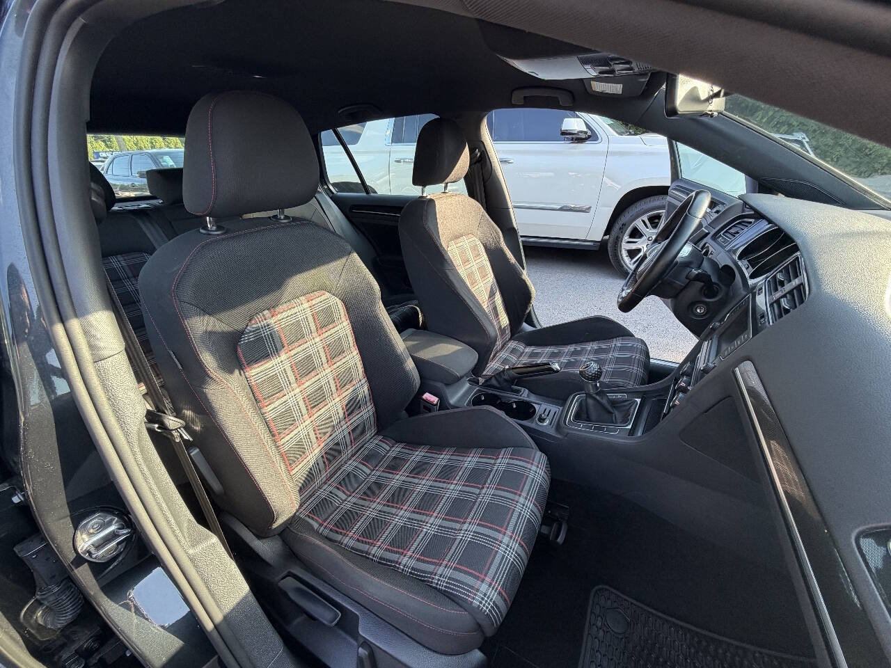 Used 2016 Volkswagen GTI S FWD image 15