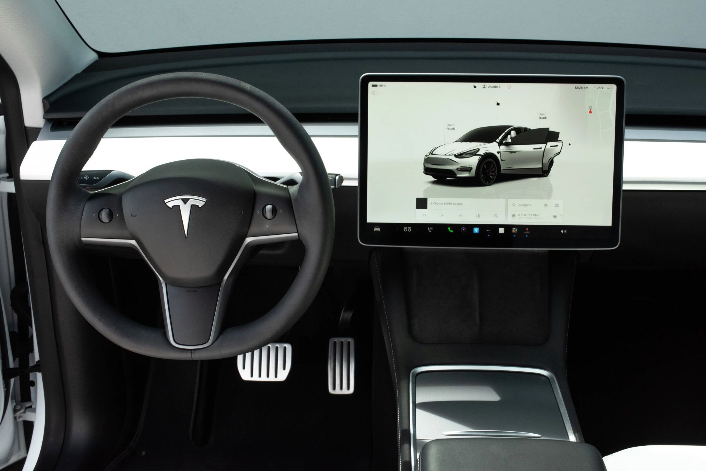 Used 2022 Tesla Model Y Performance image 13