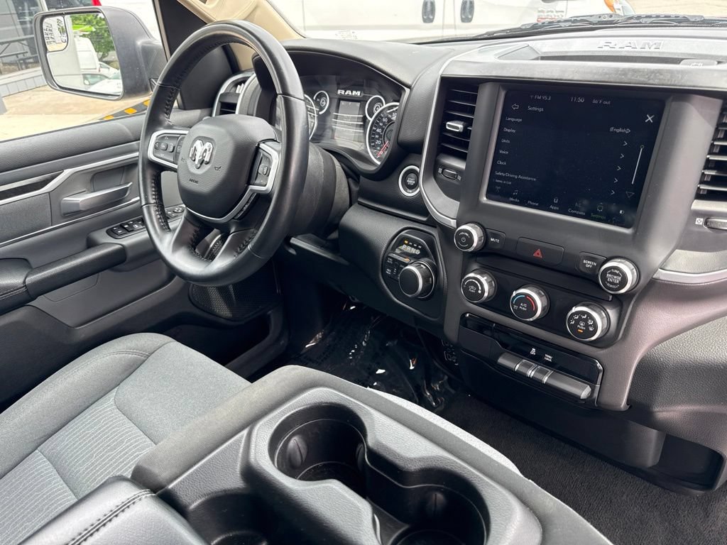 Used 2020 RAM 1500 Big Horn AWD/4WD image 32