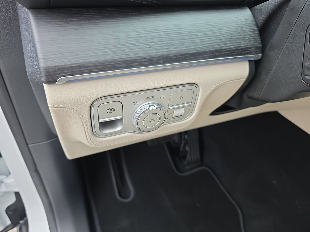 New 2026 Mercedes-Benz GLE 450 4MATIC image 12