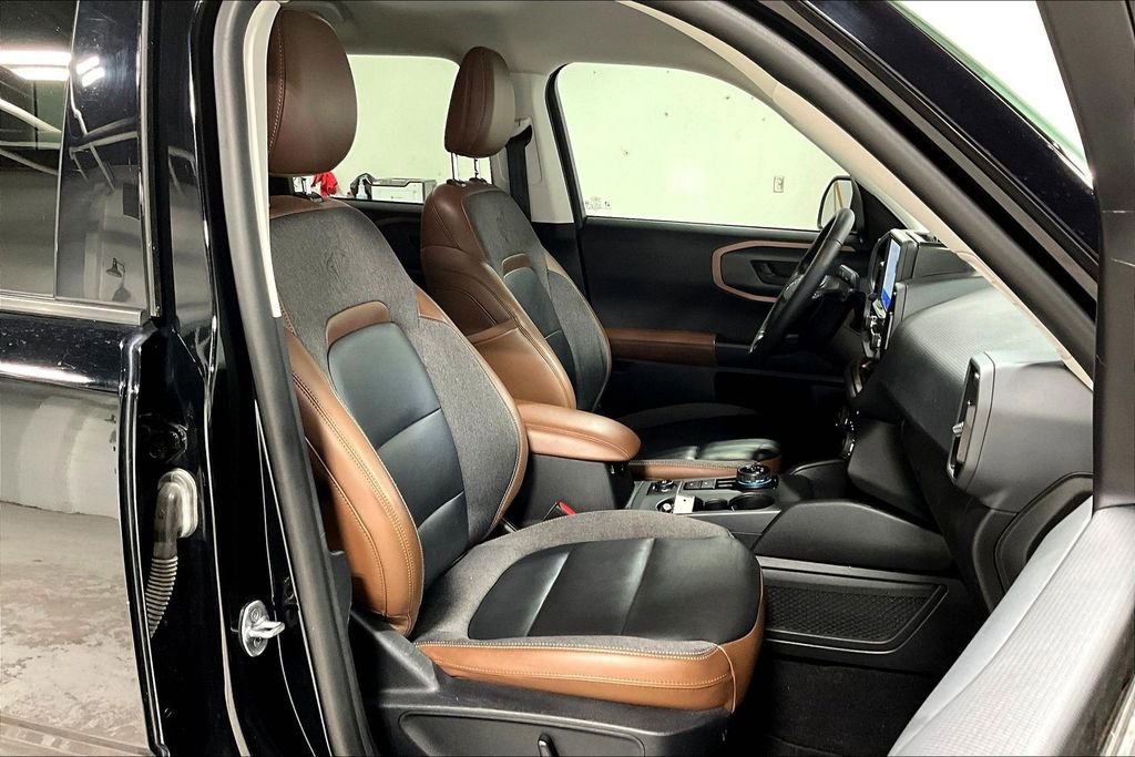 Used 2023 Ford Bronco Sport Outer Banks image 10