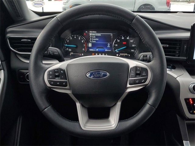 Certified 2024 Ford Explorer XLT w/ Equipment Group 202A image 33