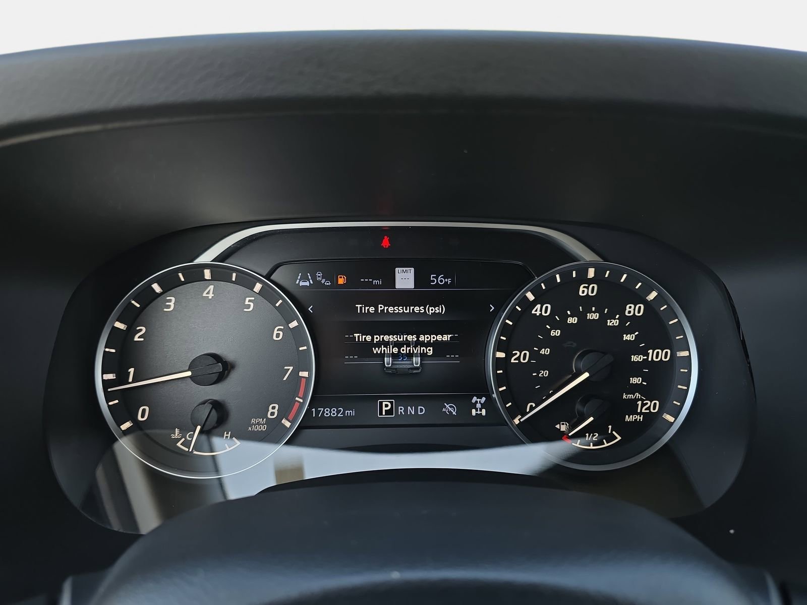 Used 2025 Nissan Frontier SL AWD/4WD image 19