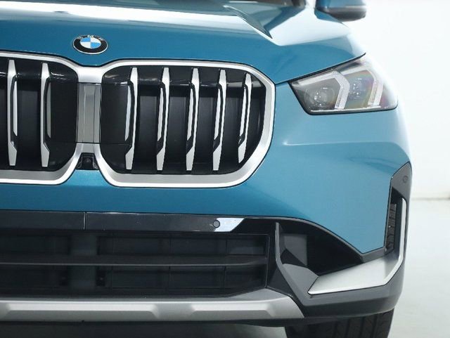 Used 2025 BMW X1 xDrive28i AWD/4WD image 9