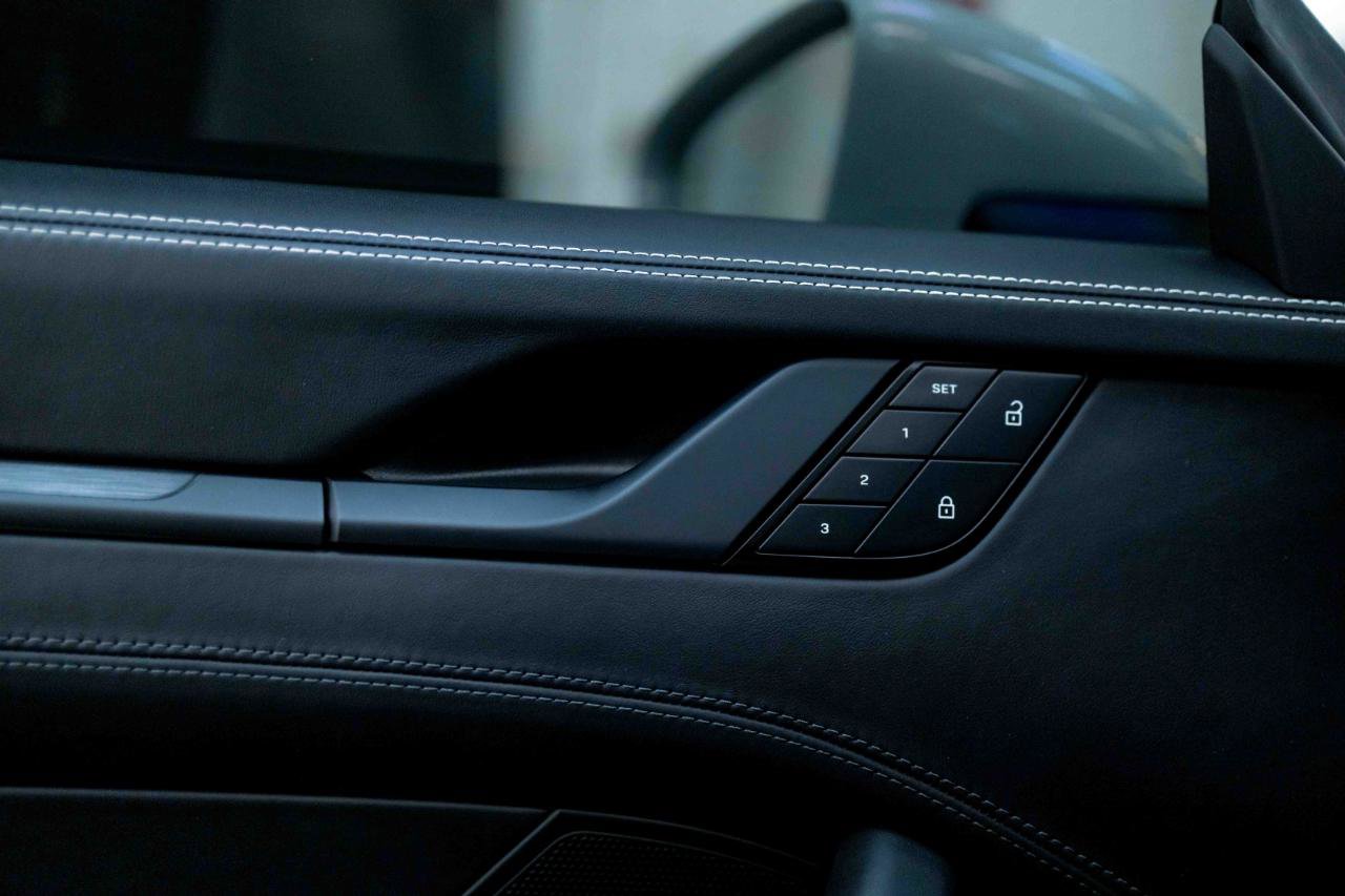 Used 2024 Porsche 911 Carrera GTS image 40