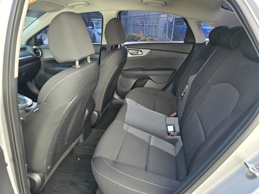 Certified 2021 Kia Forte LXS FWD image 10