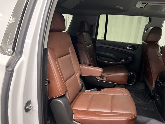 Used 2019 Chevrolet Suburban Premier w/ Premier Plus Edition AWD/4WD image 27