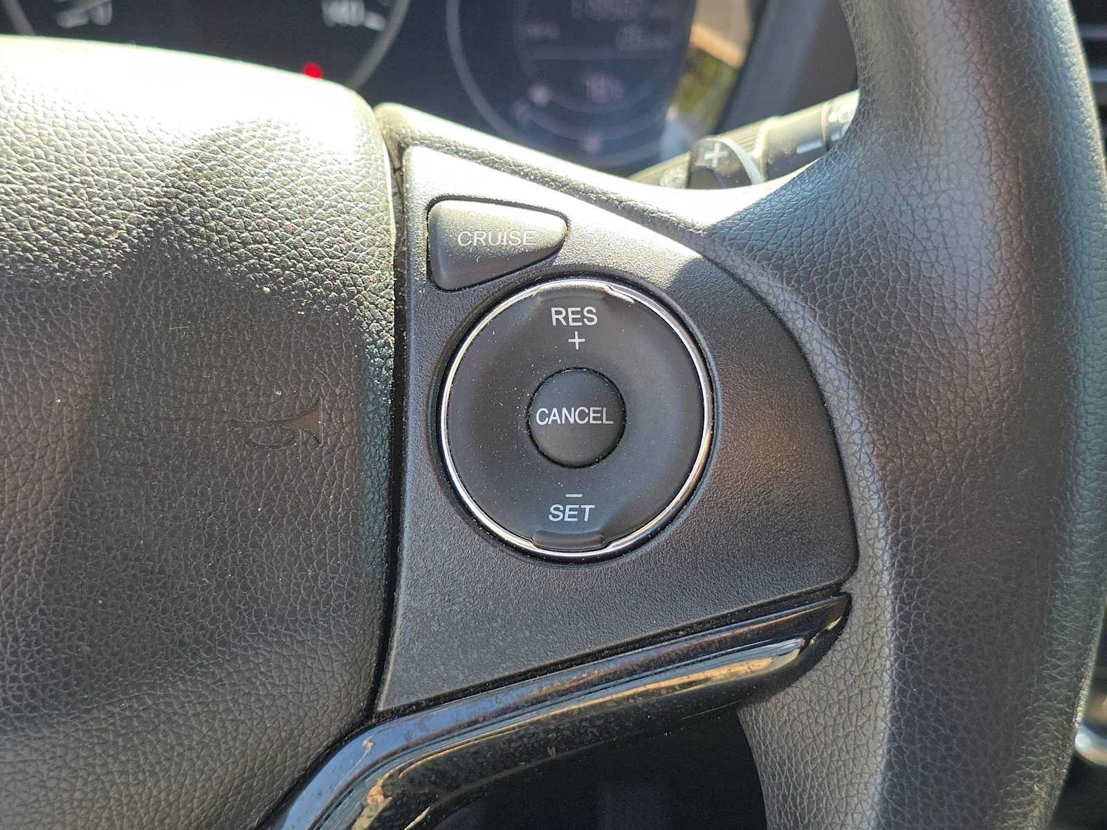 Used 2018 Honda HR-V EX image 29