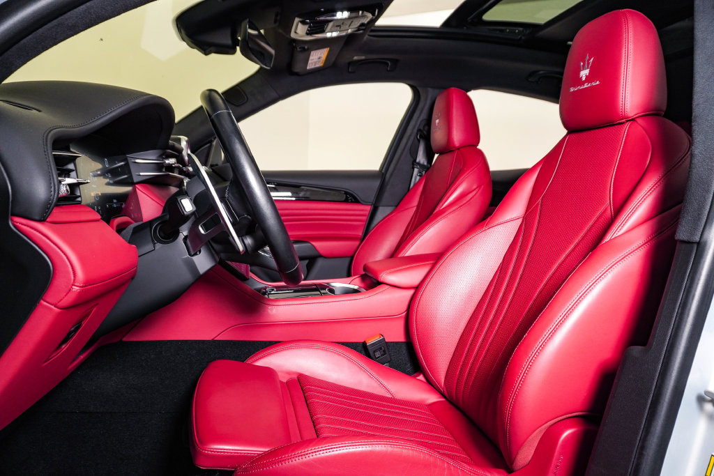 Certified 2023 Maserati Grecale Modena AWD/4WD image 18