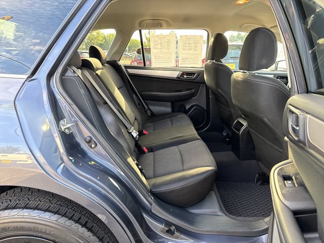 Used 2017 Subaru Outback 2.5i Premium AWD/4WD image 10