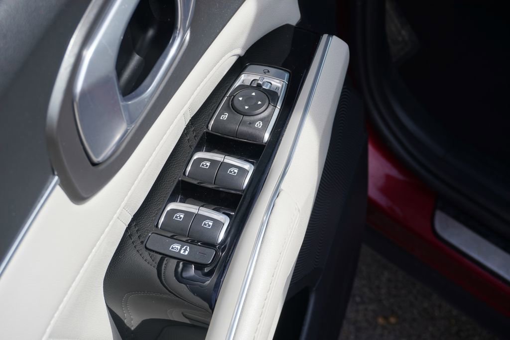 Used 2023 Kia Sorento SX image 16