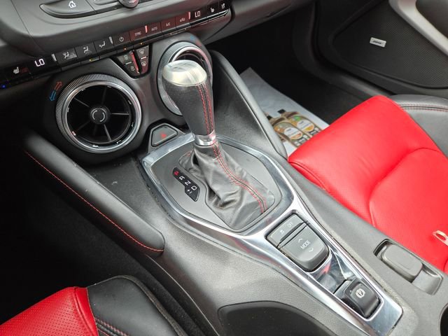 Used 2021 Chevrolet Camaro LT w/ Technology Package image 14