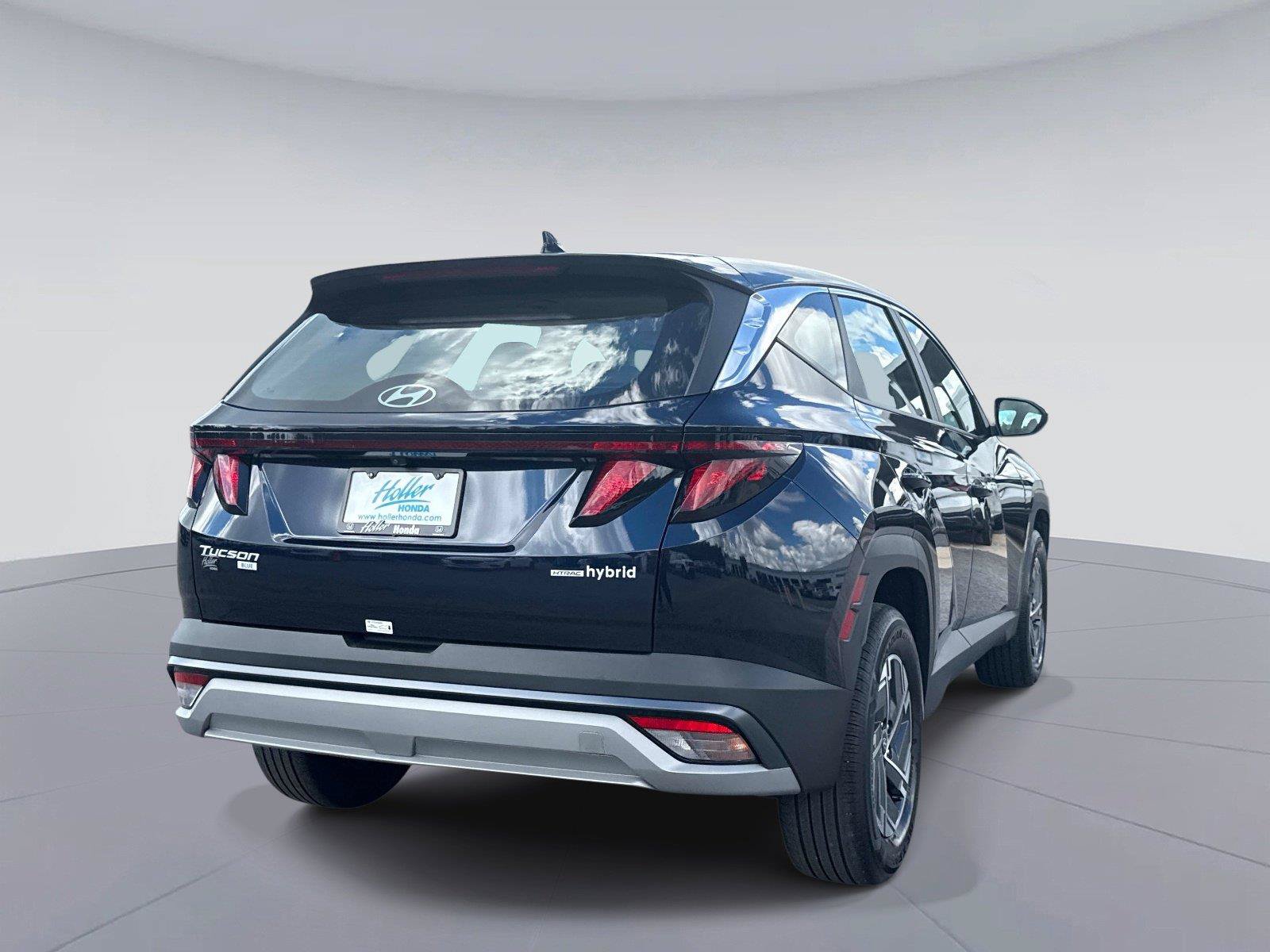 Used 2026 Hyundai Tucson Blue SE AWD/4WD image 4