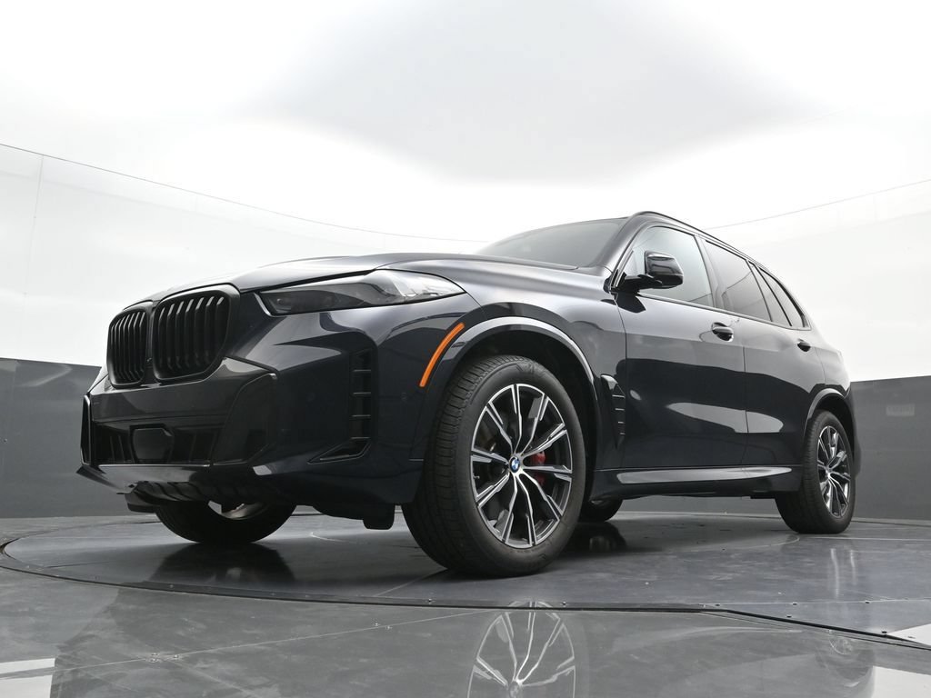 New 2026 BMW X5 xDrive40i w/ M Sport Package AWD/4WD image 25