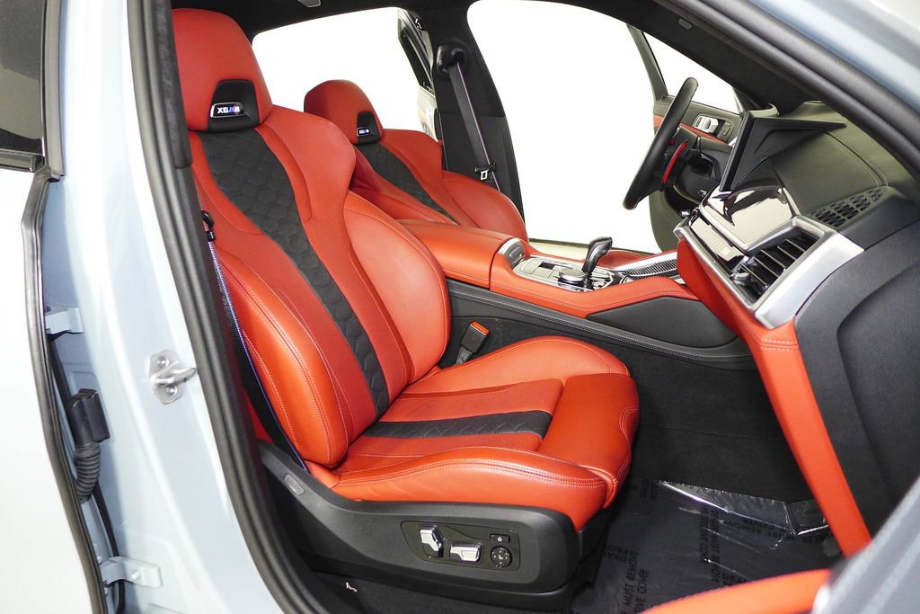 Used 2024 BMW X6 M Competition w/ Executive Package image 19