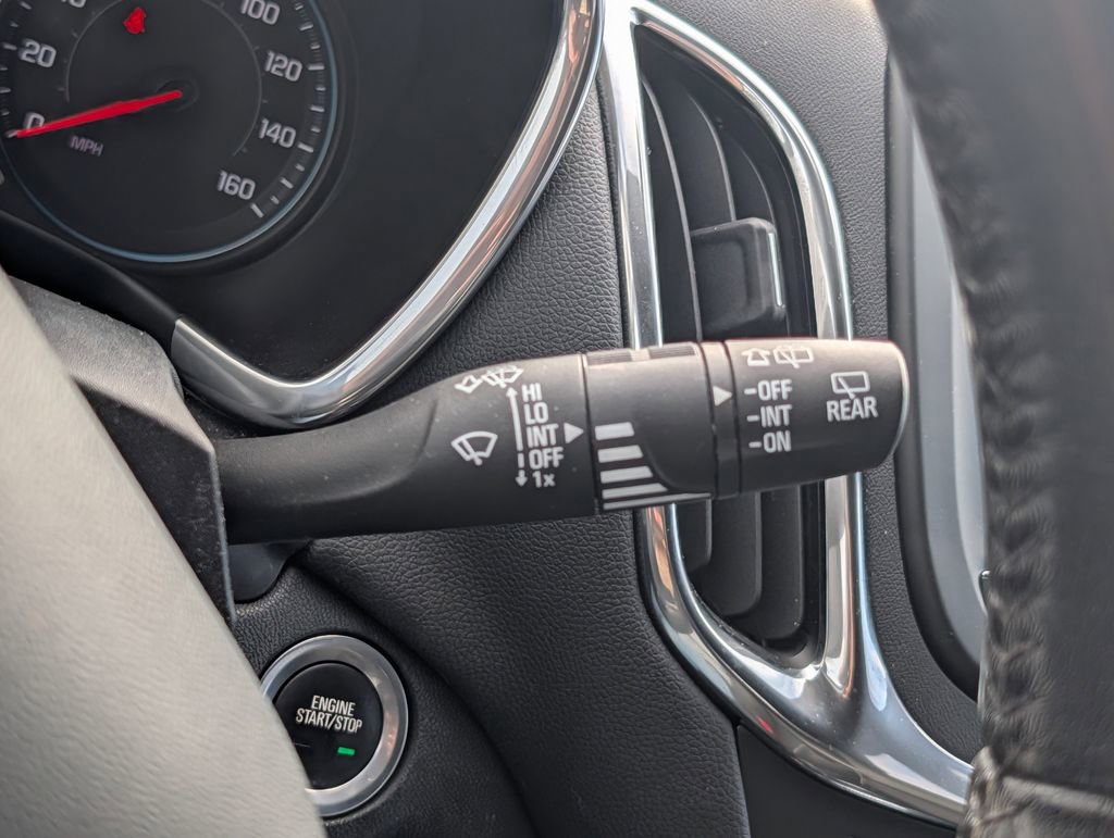 Used 2019 Chevrolet Equinox LT image 29