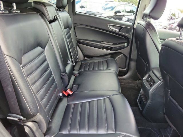 Used 2024 Ford Edge SEL image 10