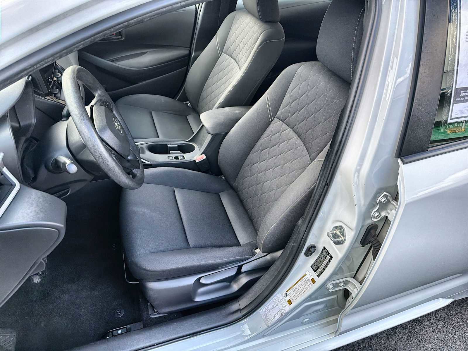 Used 2023 Toyota Corolla LE image 11