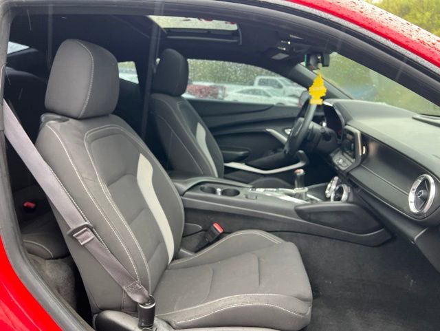 Used 2017 Chevrolet Camaro SS RWD image 15