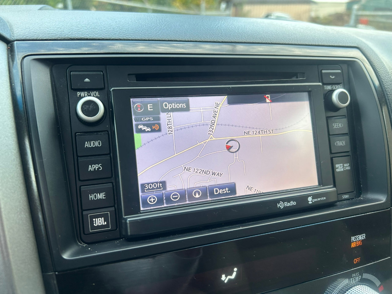 Used 2014 Toyota Sequoia Platinum image 17