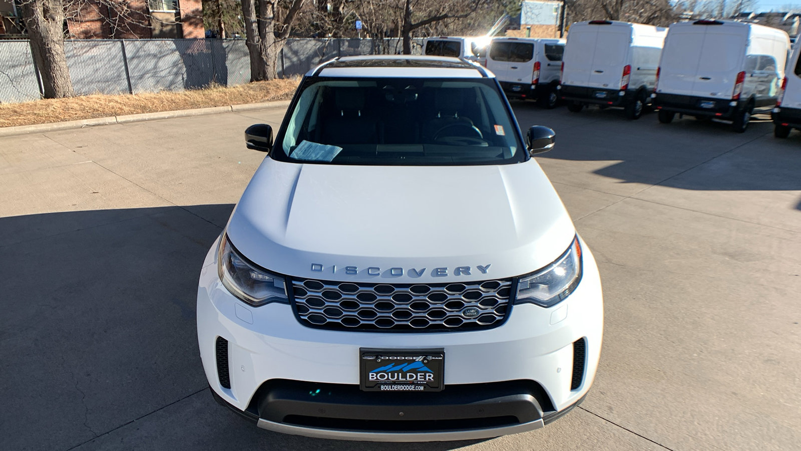 Used 2024 Land Rover Discovery S image 8