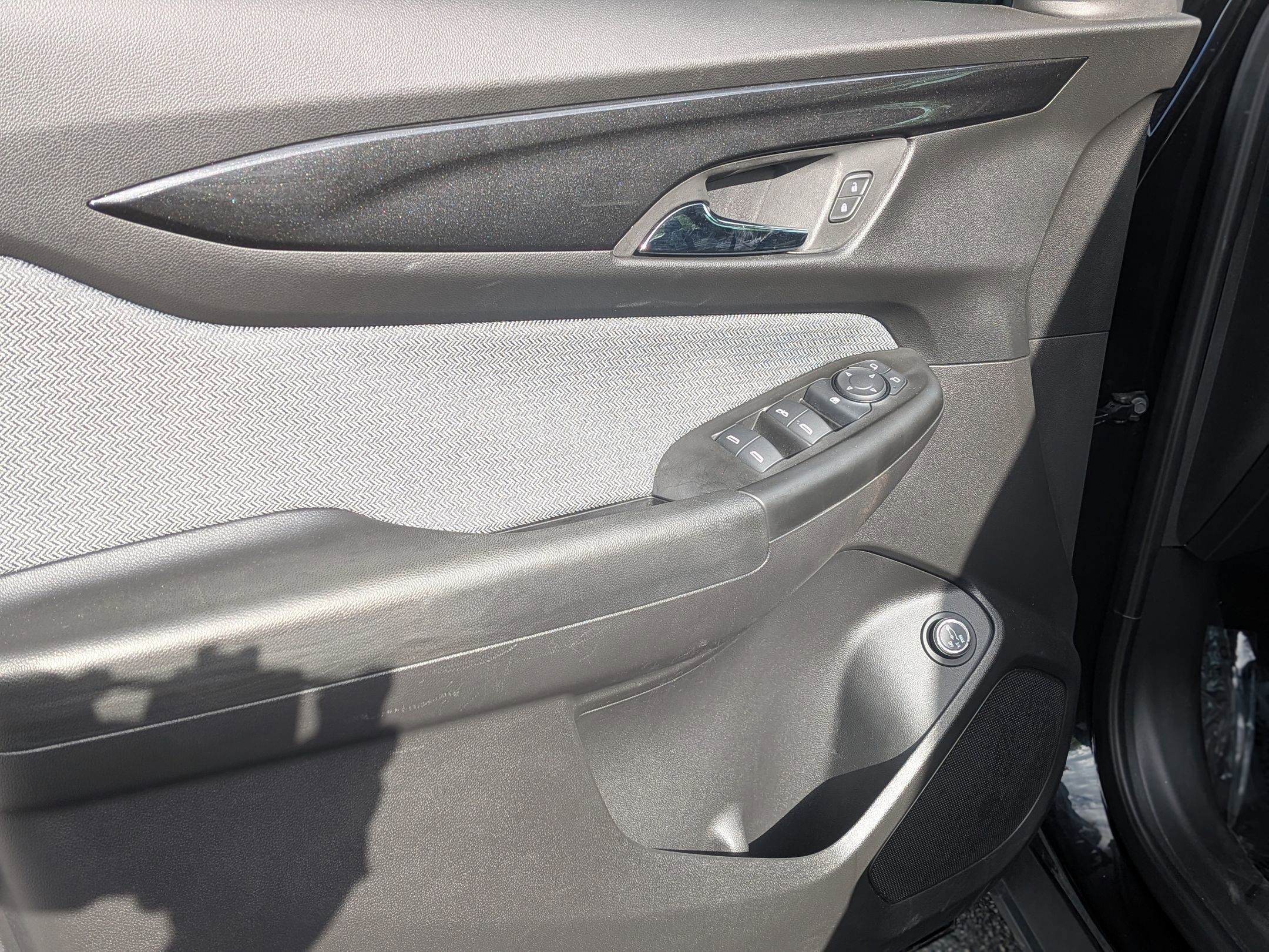 Certified 2025 Chevrolet TrailBlazer LT w/ Convenience Package FWD image 14