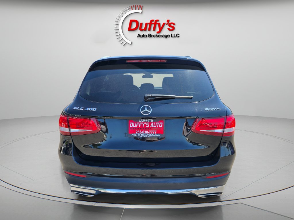 Used 2019 Mercedes-Benz GLC 300 4MATIC image 17