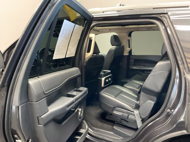 Used 2024 Ford Expedition XLT AWD/4WD image 18