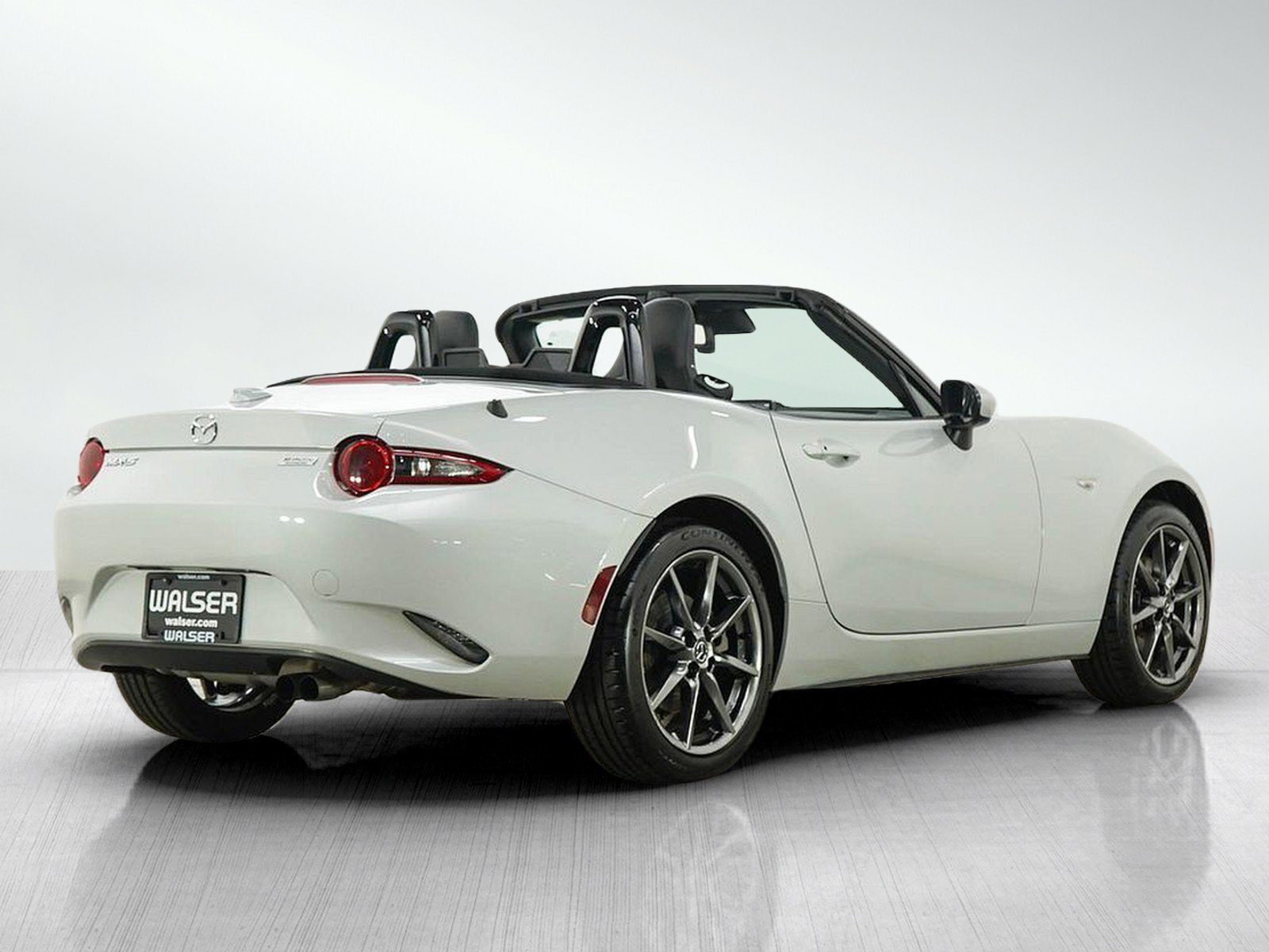 Used 2016 MAZDA MX-5 Miata Grand Touring RWD image 6