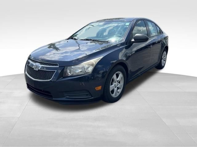 Used 2014 Chevrolet Cruze LS FWD image 3