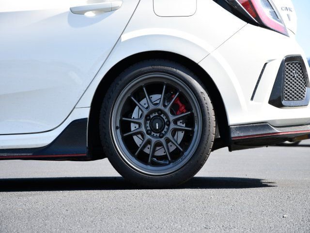 Used 2018 Honda Civic Type R image 11