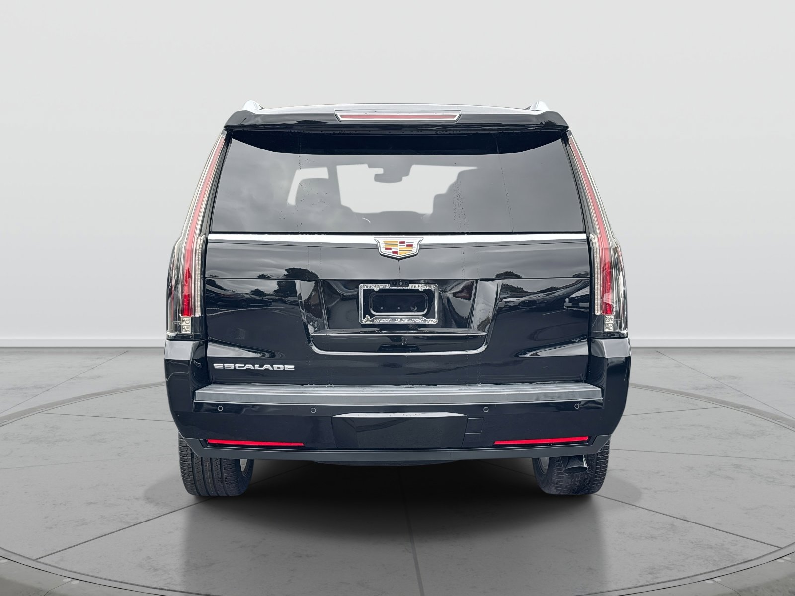 Used 2020 Cadillac Escalade Luxury image 5