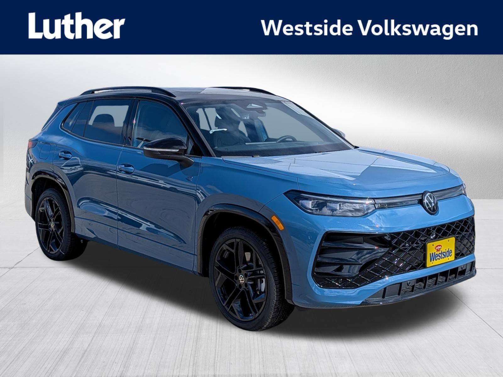 New 2025 Volkswagen Tiguan SE R-Line image 1