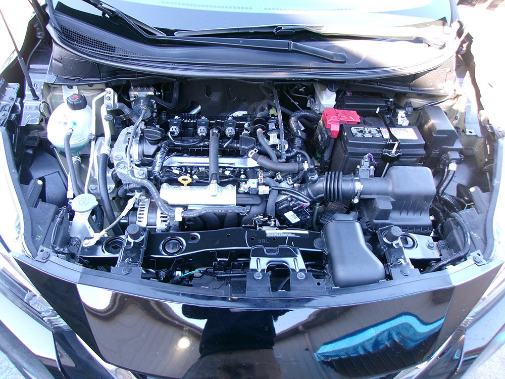 Used 2021 Nissan Versa SV FWD image 8