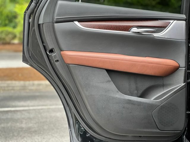 Used 2020 Cadillac XT5 Premium Luxury FWD image 14