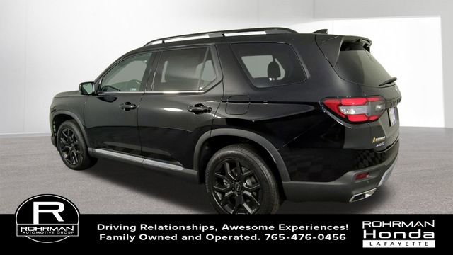 New 2025 Honda Pilot Touring image 7