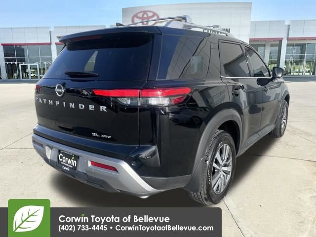Used 2025 Nissan Pathfinder SL AWD/4WD image 5