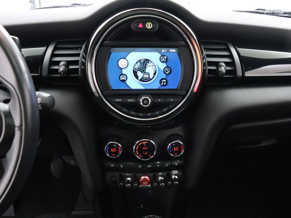 Used 2021 MINI Cooper S image 26