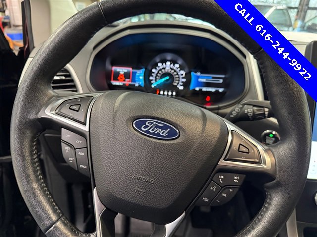 Used 2022 Ford Edge SEL w/ Convenience Package image 19
